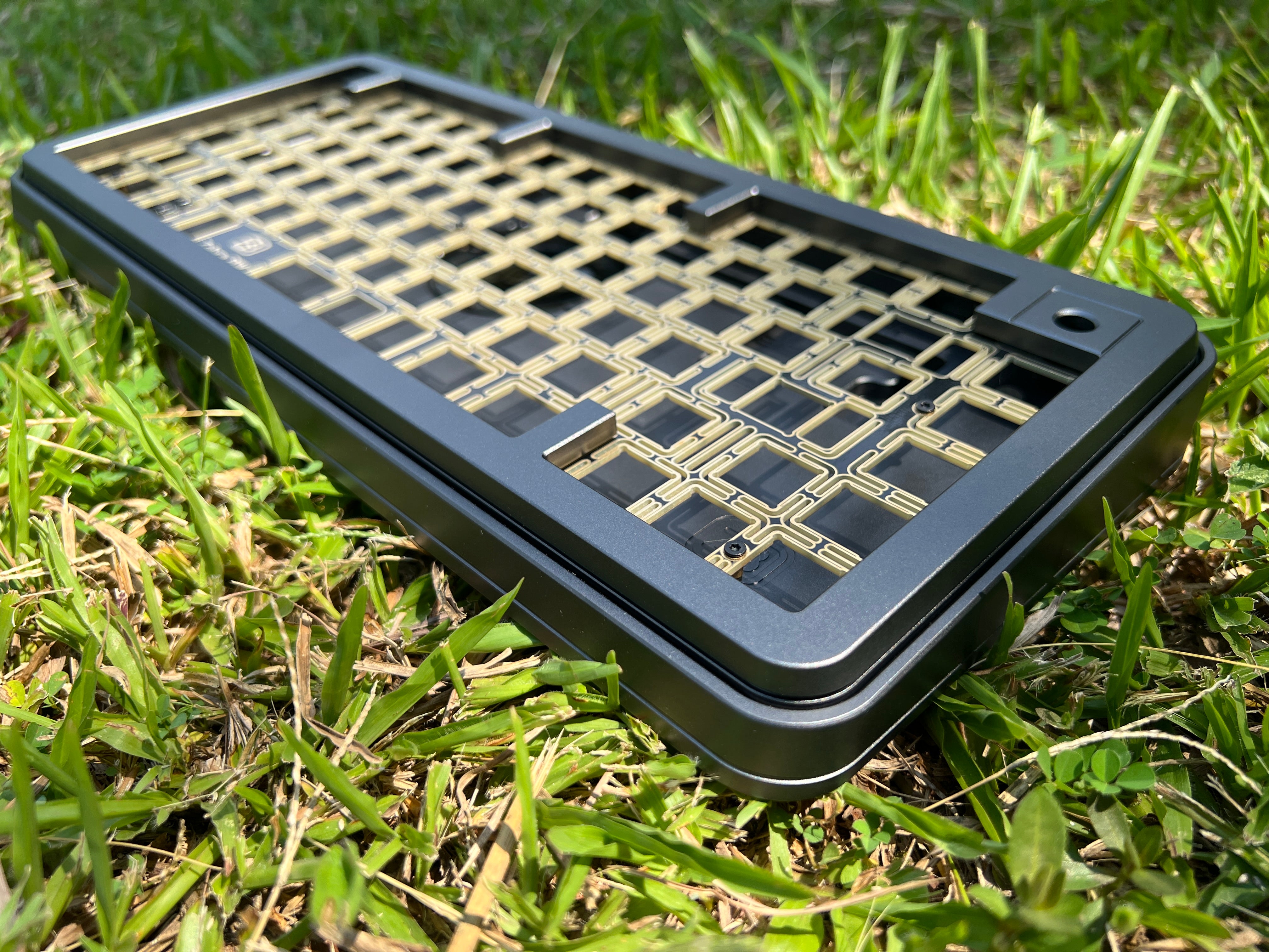 Astronaut75 Custom Keyboard - Zeal Generation Inc.